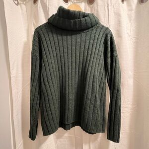 * SOLD * Lord & Taylor turtleneck sweater